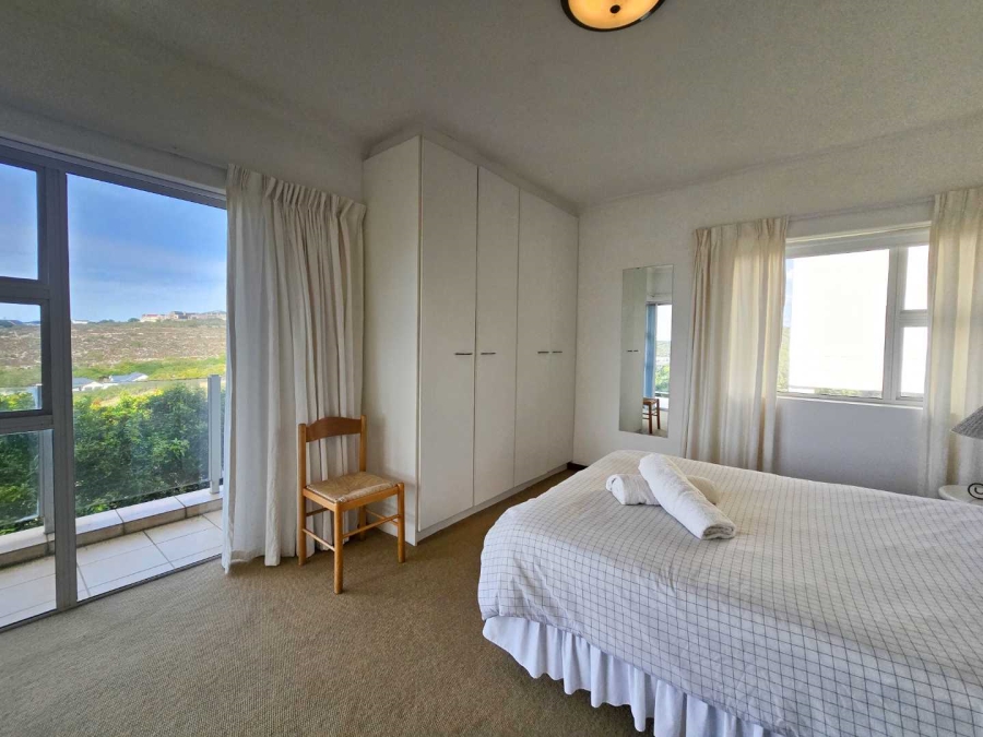 5 Bedroom Property for Sale in Stilbaai Wes Western Cape